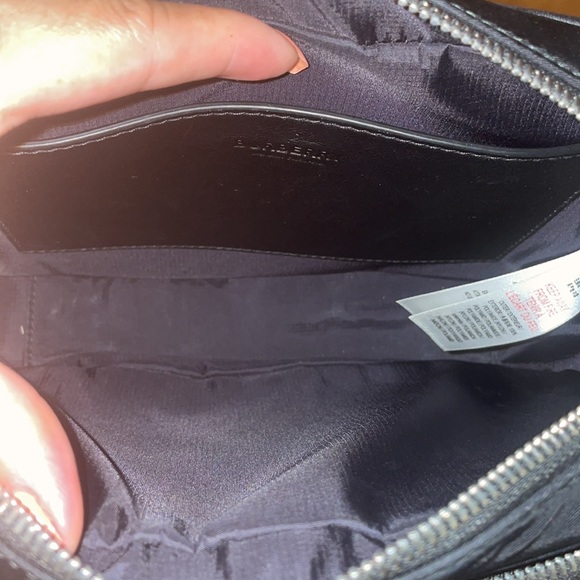 SOLD🖤AUTHENTIC 
Logo Print Nylon Paddy BagPrice🖤Unisex - Picture 12 of 16